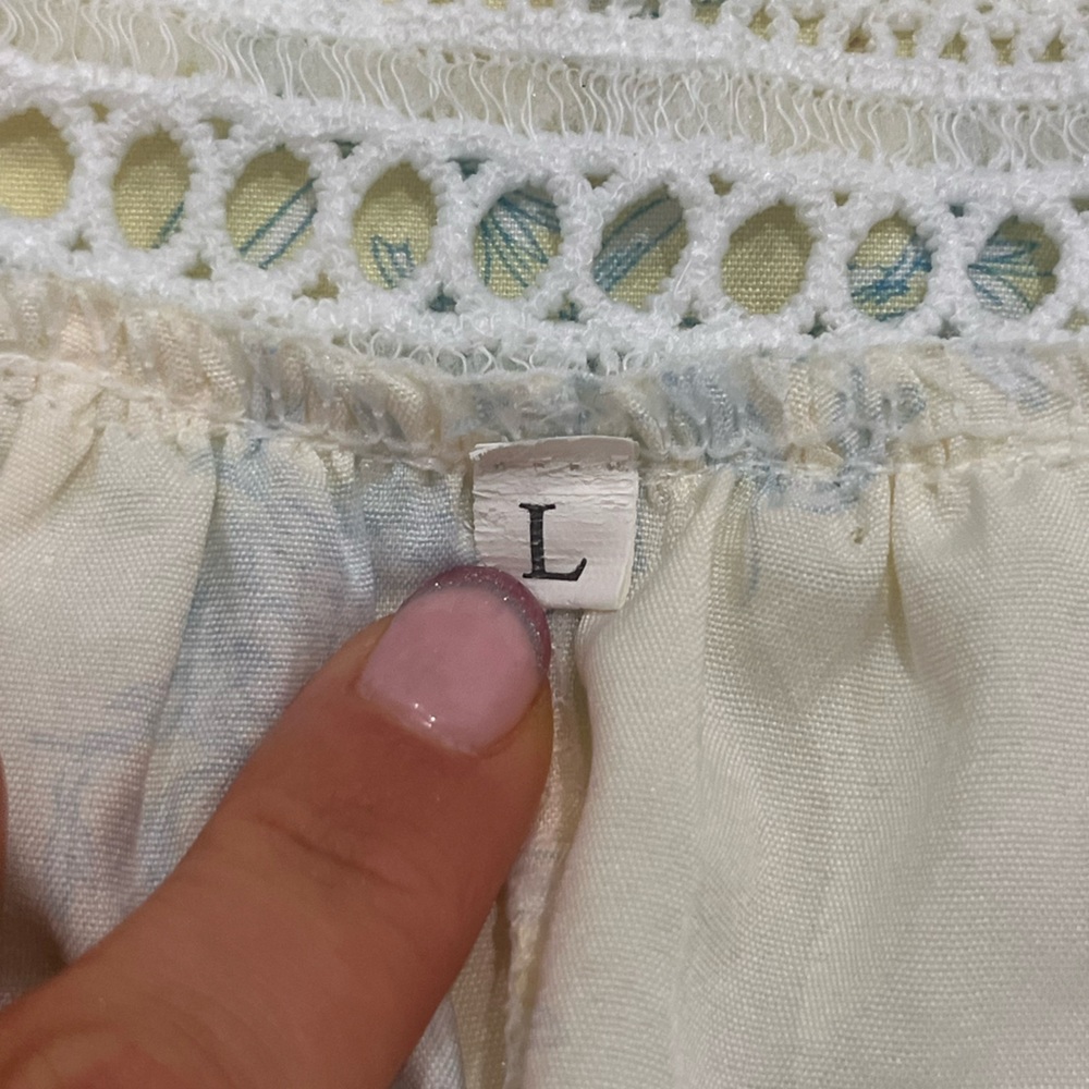 Vintage Yellow Nighty / Night Gown Lace Tiered Hem White & Blue Floral Cottage - Picture 8 of 8